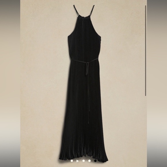 Banana Republic Halter Pleated Maxi Dress - Picture 1 of 7